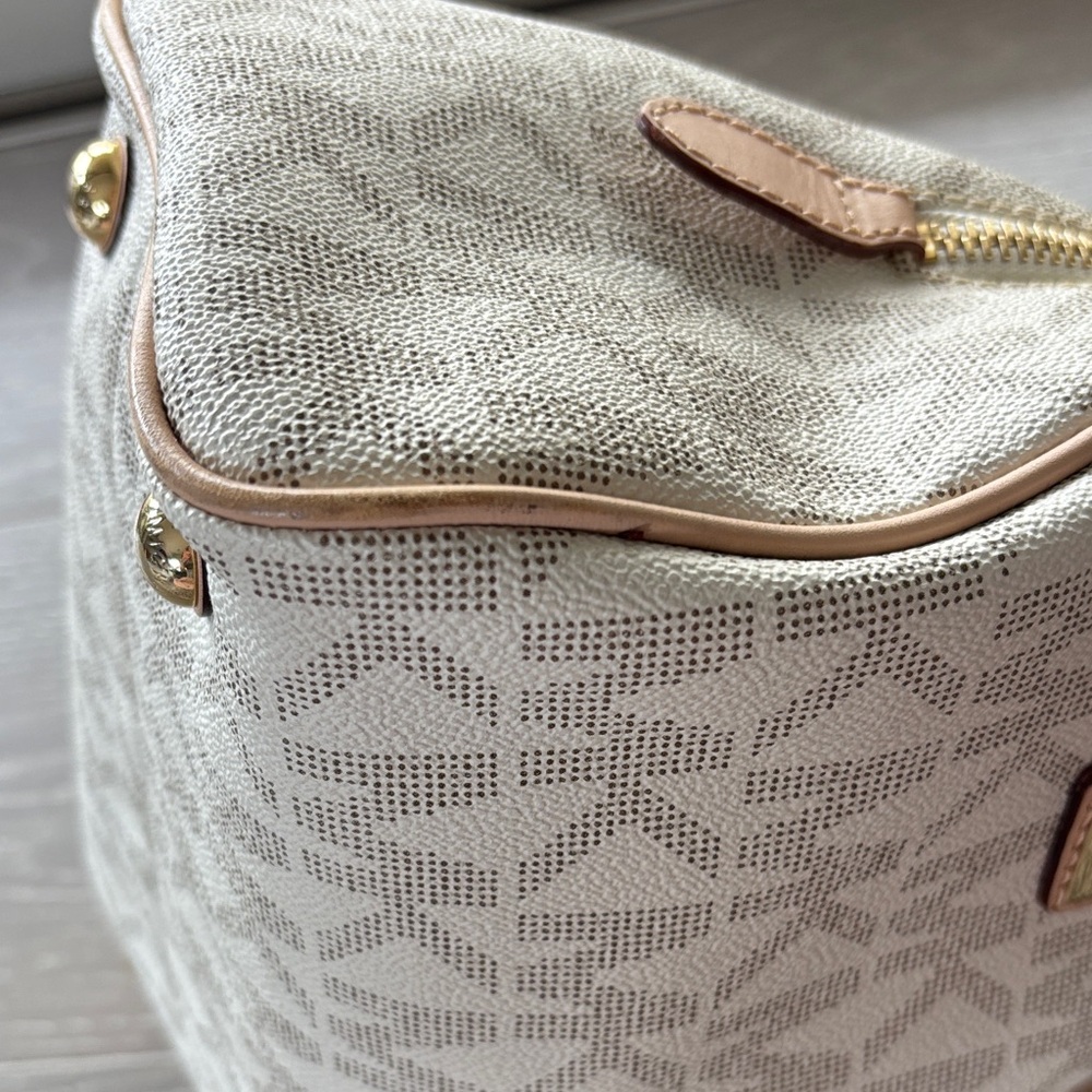 Michael Kors cream/Beige signature coated Canvas Greyson Satchel - Picture 6 of 8